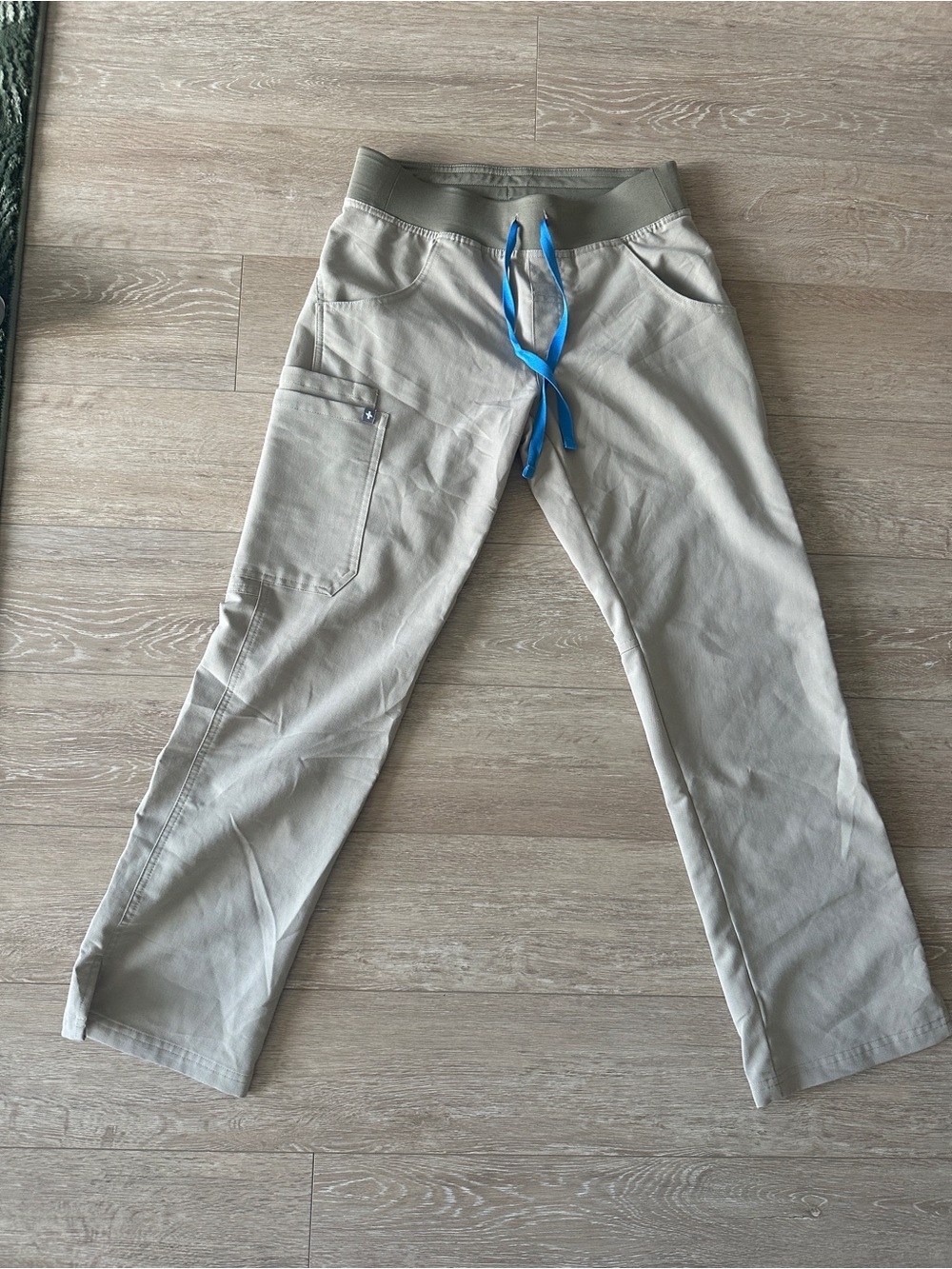 Figs XS/P pants